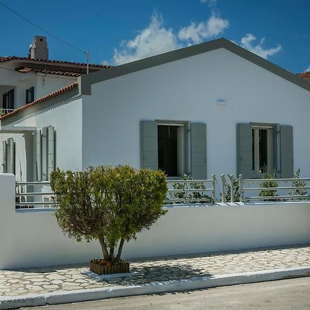 Olvio Living By The Sea Villa Sami  Buitenkant foto